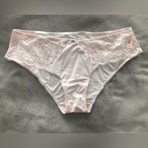 Victoria’s Secret Love Cloud lace panties in pink fizz New With Tags!